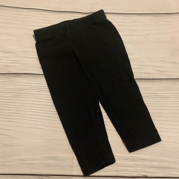 *Like New* Baby Girl Black Aztec Print Legging Set - Picture 4 of 4